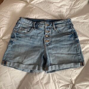 Old Navy shorts size 4